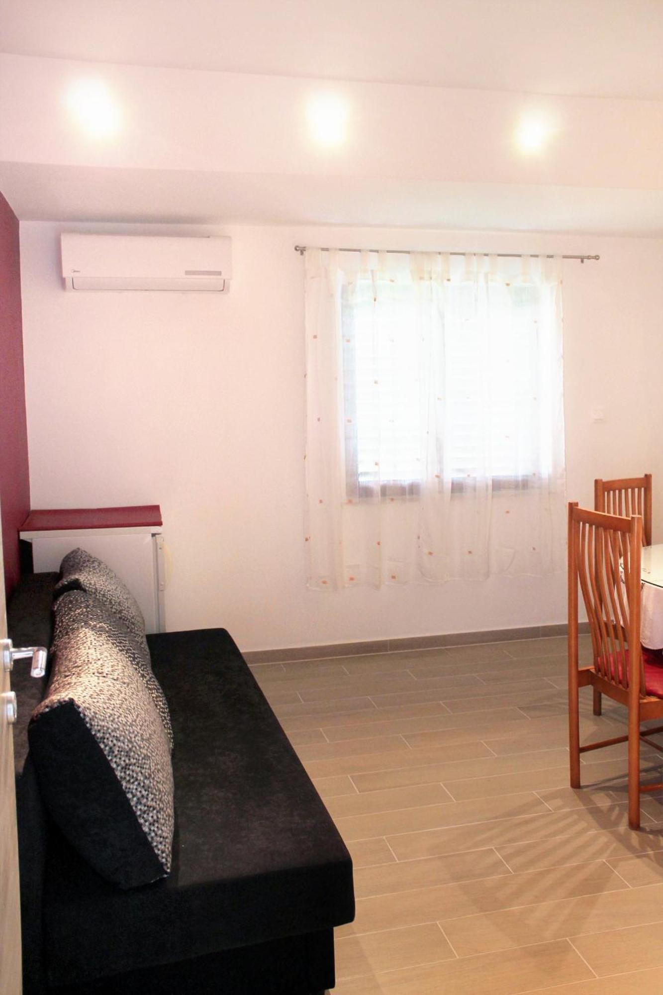 Apartments With A Parking Space Kastel Stafilic, Kastela - 5219 Habitación foto